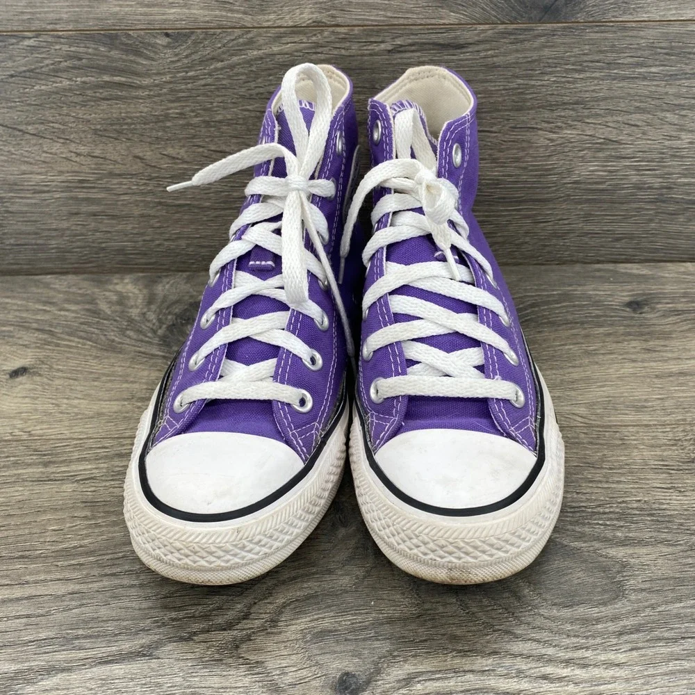 Converse Chuck Taylor All Star High Top Womens 7.5 Purple Canvas Sneakers